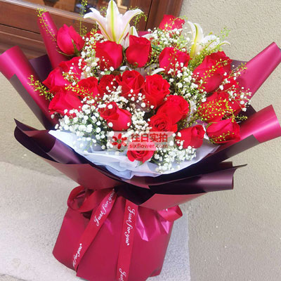 拉萨30朵红玫瑰百合，做你余生故事里的人